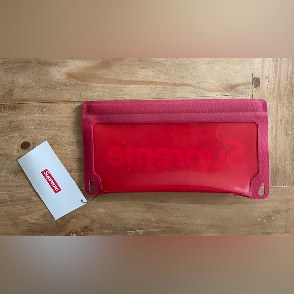 Supreme x sealine collab - Picture 2 of 2